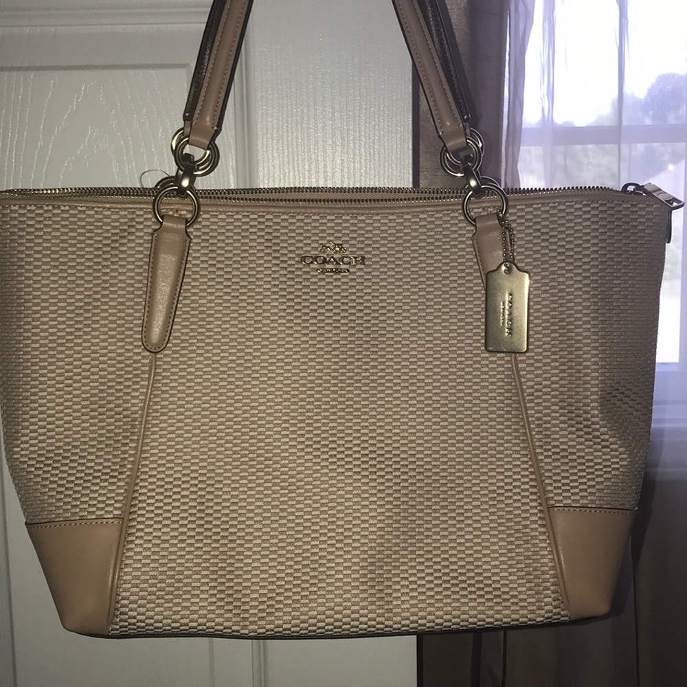 NWT Coach tote